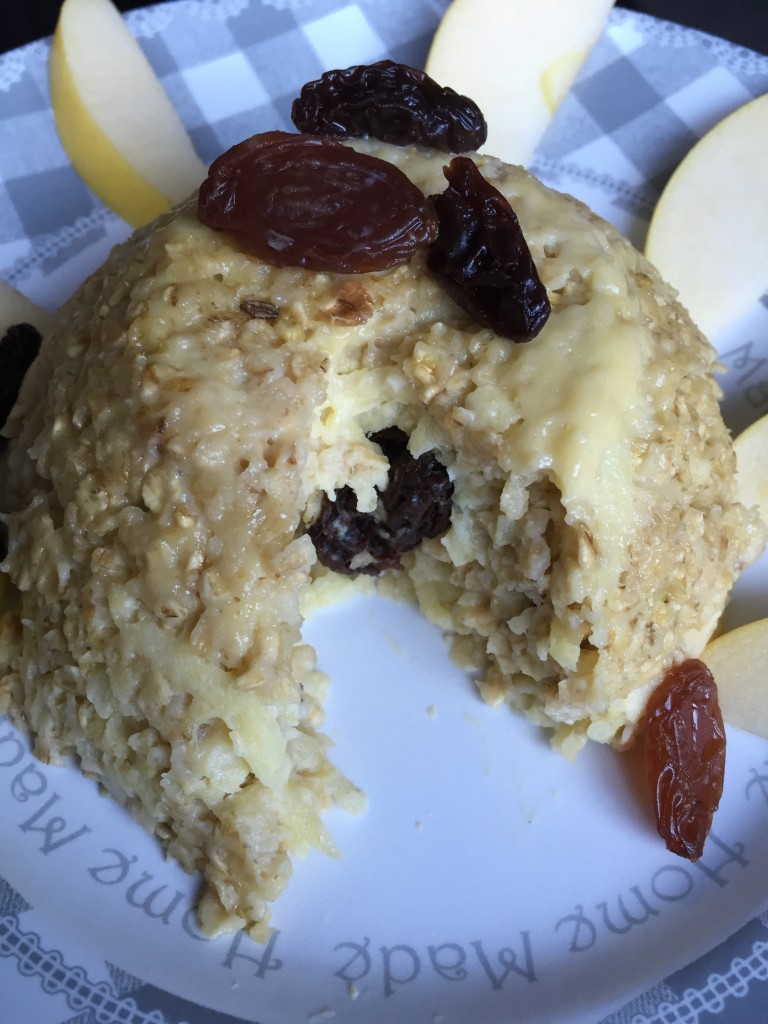 Bowl cake pomme et raisins secs