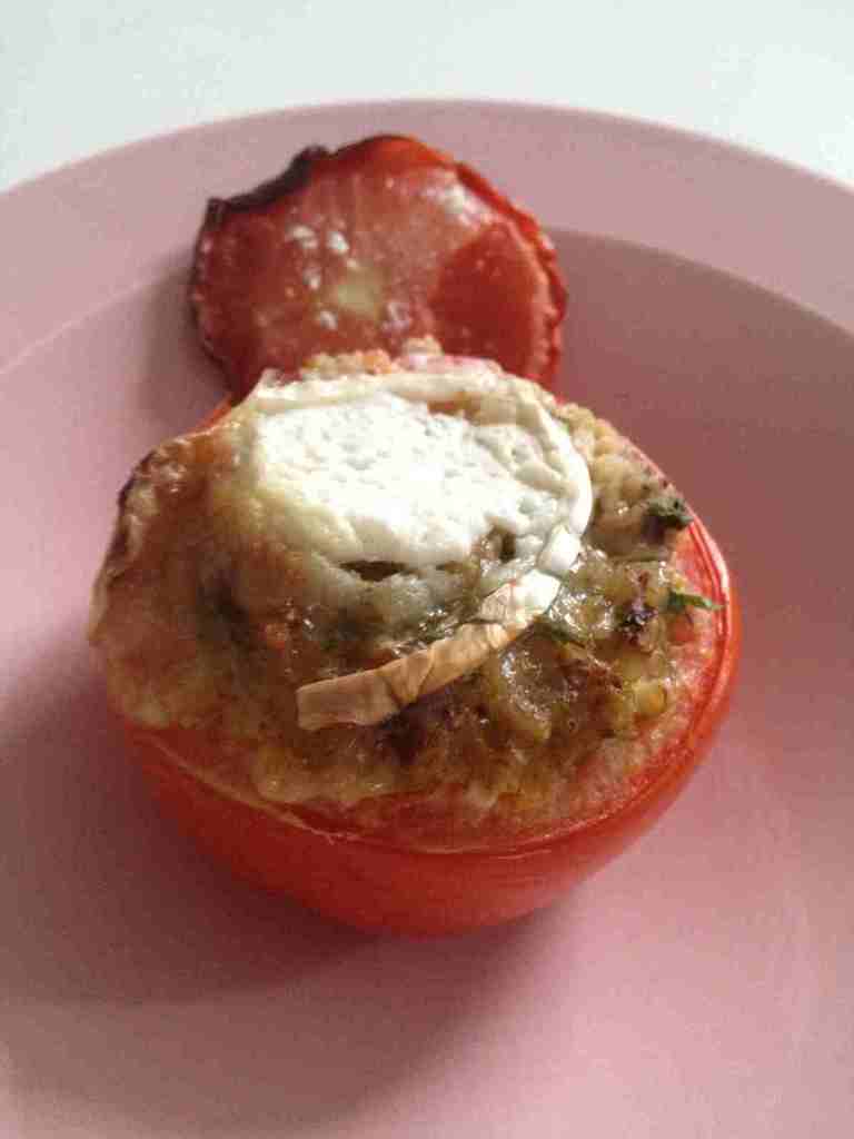 Tomates farcies boulgour champignons et chèvre