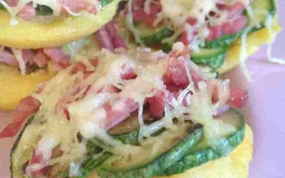 Tartelettes polenta, courgettes et bacon
