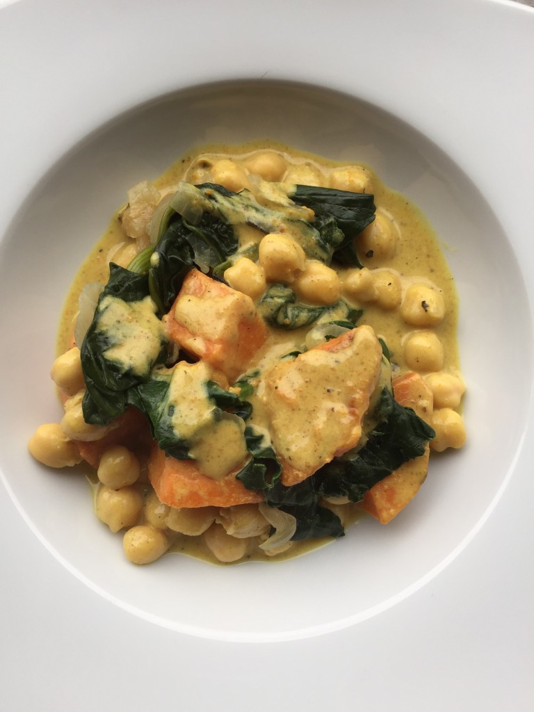 curry-patate-douce-pois-chiches-épinards