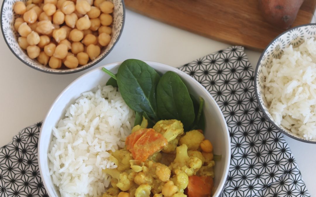Curry chou fleur, patate douce, pois chiches