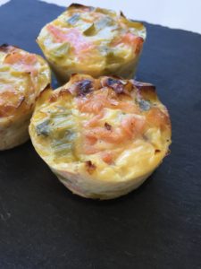 Quiche sans pâte ou muffins poireaux saumon fumé