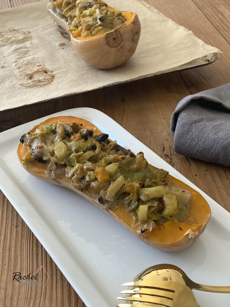 Courge farcie poireaux, champignons Courge farcie poireaux, champignons