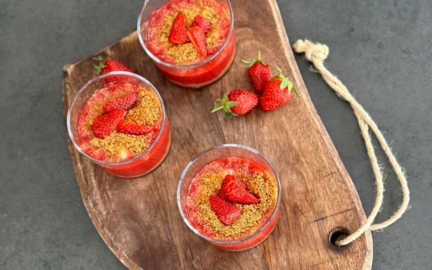 Des verrines au coulis de fraises