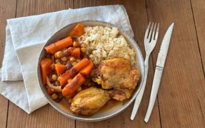 Tajine poulet, pois chiches, carottes et raisins secs