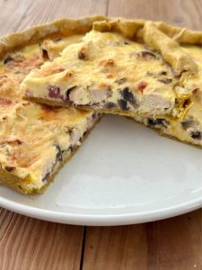 Une quiche au poulet et champignons avec ma pâte maison