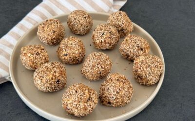 Energy balls aux graines de sésame et flocons d&rsquo;avoine